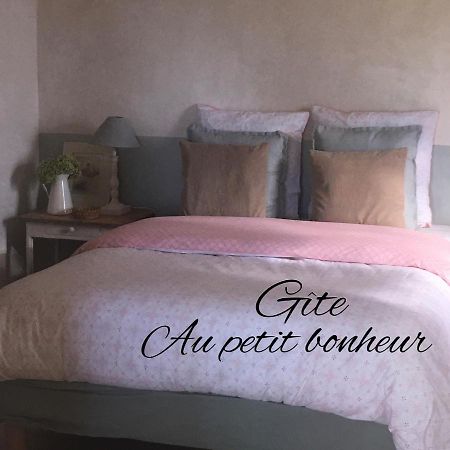 Gite Au Petit Bonheur Chateldon Kültér fotó
