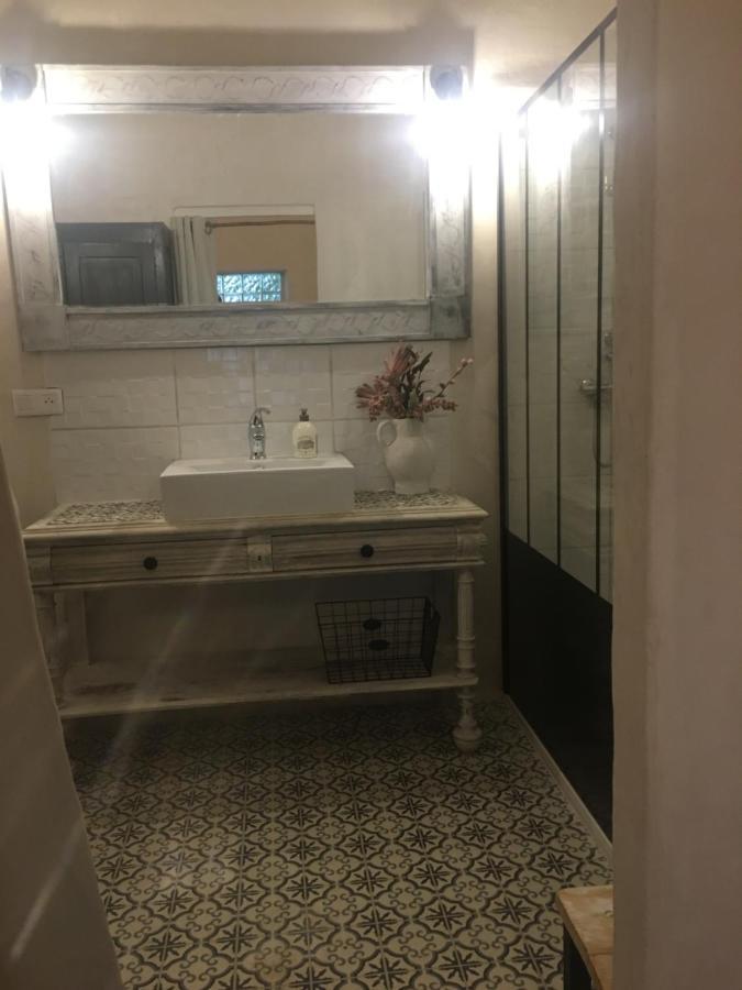 Gite Au Petit Bonheur Chateldon Kültér fotó