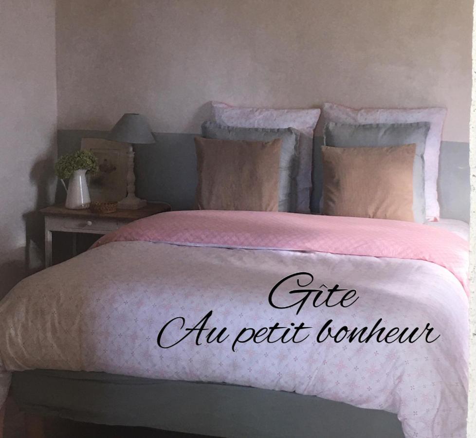Gite Au Petit Bonheur Chateldon Kültér fotó