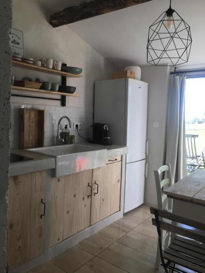 Gite Au Petit Bonheur Chateldon Kültér fotó